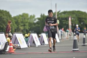 BIB: 818
                            <button type="button" onclick="openModal(4943244)" class="btn btn-primary btn-sm float-right btn-popup" data-toggle="modal" data-target=".modal-high-quality">
                        <i class="fas fa-shopping-cart"></i> Add to Cart
                    </button>
                                            <button type="button" onclick="isThisMe(4943244, true)" class="btn btn-success btn-sm float-right btn-popup btn-isme hidden" data-toggle="tooltip" data-placement="bottom" title="นี่คือรูปของคุณใช่ไหม คลิกที่นี่เพื่อเอาเข้าอัลบั้ม">
                        <i class="fas fa-plus"></i> Add to album
                    </button>
                    <button type="button" onclick="isThisMe(4943244, false)" class="btn btn-warning btn-sm float-right btn-popup btn-isnotme hidden">
                        <i class="fas fa-ban"></i> Remove from album
                    </button>